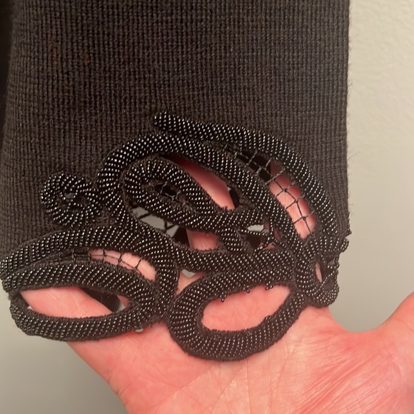 Dana Buchman XL beaded sleeve design black sweater -Excellent condition - Picture 4 of 9